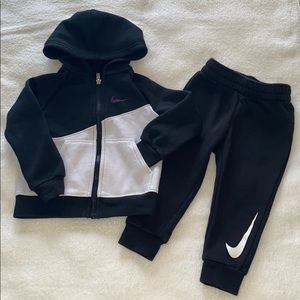 NIKE SWEATSUIT 2 PIECE SET BOYS 2T
